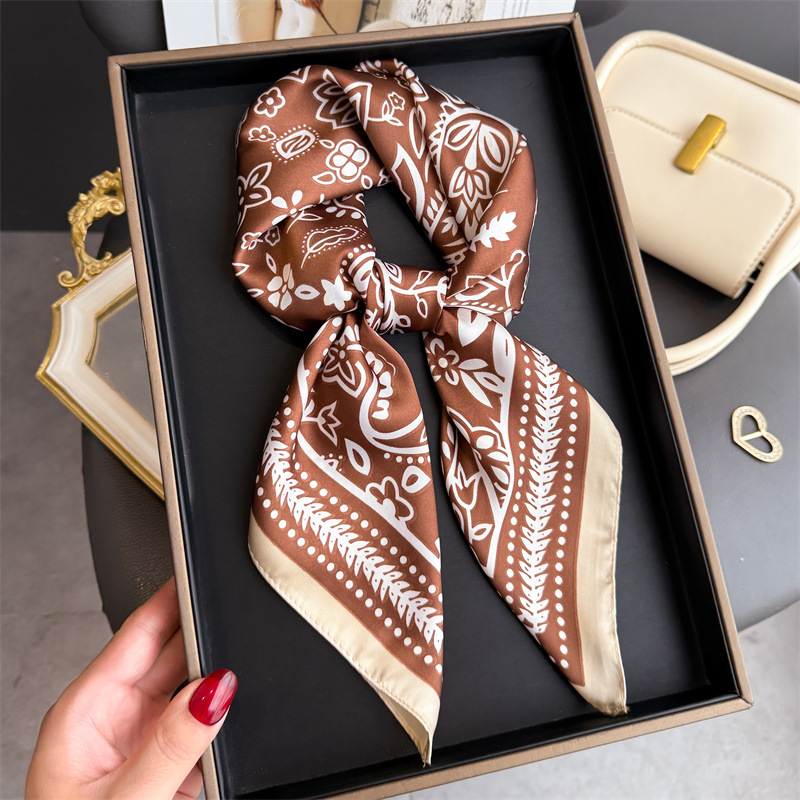 Pañuelo de seda con estampado  - Scarf Silk Square reseña y precio